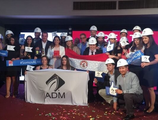 ADM Paraguay recibe reconocimiento del Ministerio del trabajo tras cumplir 6.000 días sin accidentes