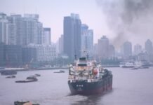 Cámara Internacional de Transporte Marítimo acuerda acciones a favor de la descarbonizaión en la industria naviera