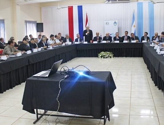 Encarnación fue sede del primer encuentro bilateral de navegación sobre el río Paraná
