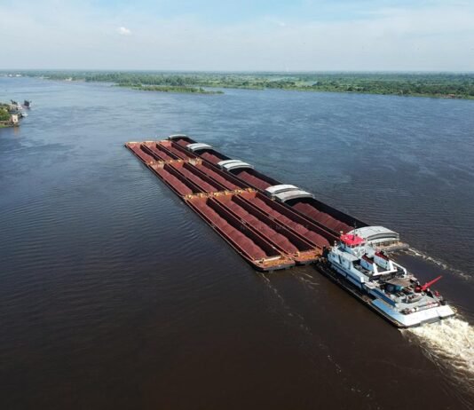 Donald Trump anuncia aranceles a las importaciones de metales de Brasil y Argentina