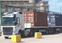 Puerto de Rosario recibió el primer bitren con contenedores de exportación desde Córdoba
