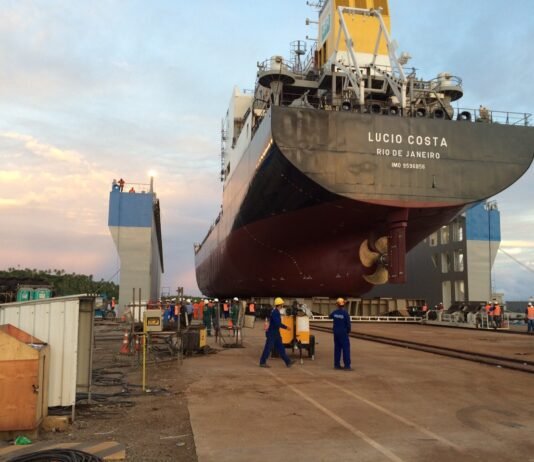 Brasil analiza habilitar la bandera de conveniencia para cabotaje marítimo