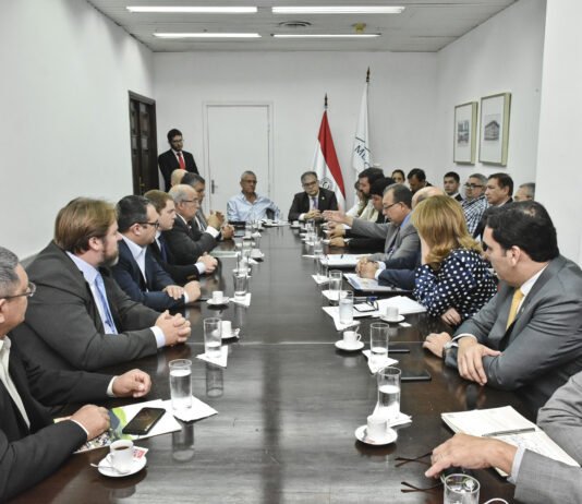 Urgen dragar el río Paraná