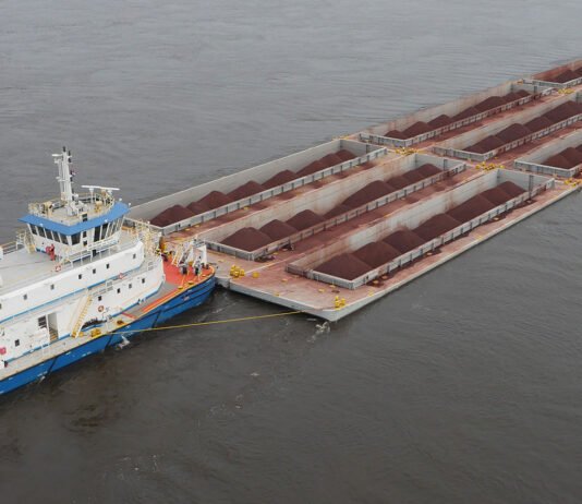 Analizan aumento de dimensiones de manga en convoyes que navegan desde San Lorenzo a Nueva Palmira