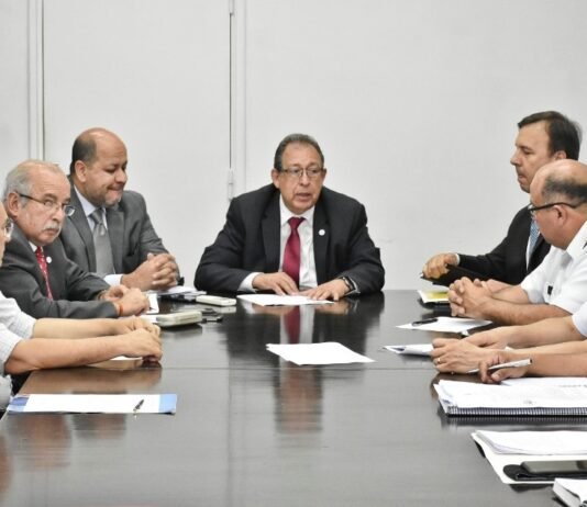 Comisión Nacional de la Hidrovía analiza acciones para mejorar la navegación y operatoria fluvial