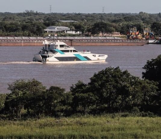 Realizan viaje experimental en el «Ferry del Chaco» que comenzará a operar desde Enero