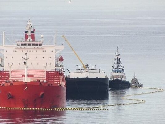 Aumenta precios de búnker bajo norma OMI debido al Stock limitado