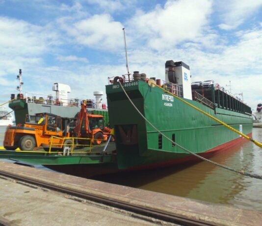 Aduana recauda 50% menos en el mes de abril