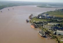 Profesionales recomiendan mayor complementariedad de la Hidrovía con el puerto de Bahía Blanca
