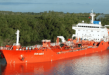 Once tripulantes de buque liberiano que descargó combustible en Timbúes dieron positivo en Campana