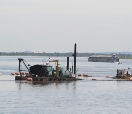 MOPC lanza licitación para obras de dragado de mantenimiento del río Paraguay