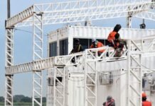 Puente Héroes del Chaco gana terreno en la margen izquierda del río Paraguay con tareas de hormigonado