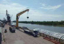 Compañía de Logística del Norte marca reinicio de embarque de soja en el puerto de barranqueras