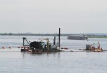 MOPC y Dragadoras firman contrato e iniciaran obras en el río Paraguay