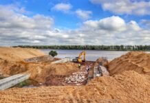 Fuertes presiones en el MOPC para acomodar a empresa de dragado