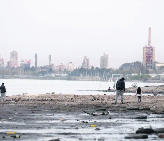 Advierten que si continúa la bajante del Paraná puede superarse registro histórico de hace 77 años