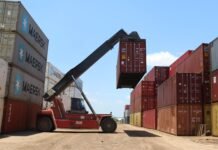 Aduanas registró superávit de 17 por ciento en la recaudación por séptimo mes consecutivo.