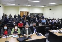 Juicio a 14 marinos acusados por abuso seguirá mañana