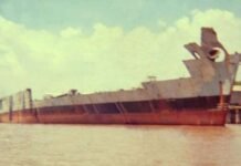 Un portaaviones en el río Paraná: a 50 años del desguace del Independencia en Rosario