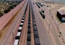El tren más largo del mundo: 375 vagones y cuatro kilómetros de largo
