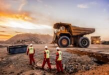 Australia dice que se espera que el precio del mineral de hierro alcance los 150 dólares a finales de 2021