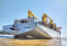 Destinan $30 mil millones para garantizar dragado en el canal de acceso