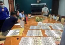 Líderes camioneros fueron detenidos por extorsión en un operativo de la Policía Nacional