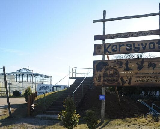 Autoridades Uruguayas abordan desarrollo de turismo deportivo y náutico en Juan Lacaze