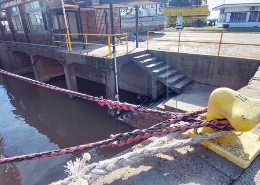 Paysandú: No es viable dragar a 34 pies “por enorme costo de adecuación de los muelles” y porque “no hay cargas”