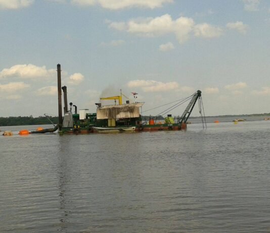 T&C ya dragó más de 750.000m³ en el tramo Asunción – Concepción