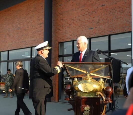 MOPC entrega nueva sede del destacamento naval Héroes del Chaco a la Armada Paraguaya