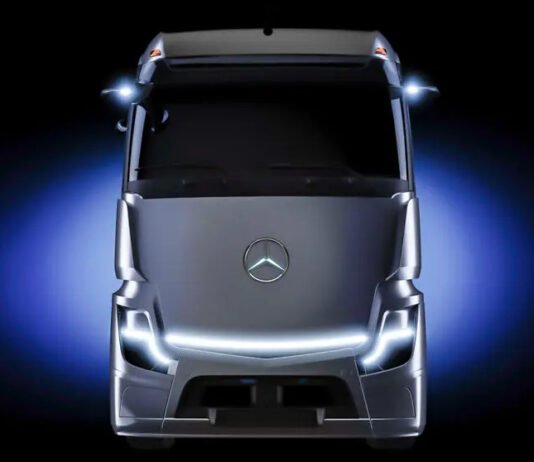 Amazon y Rhenus probarán los camiones eléctricos de Mercedes en condiciones reales