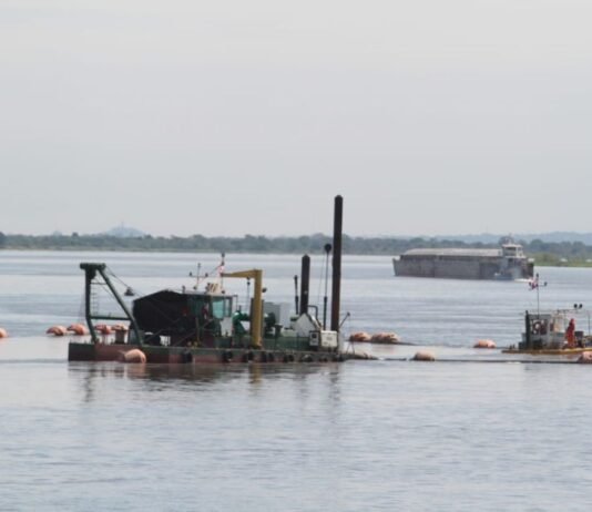 Ya fueron adjudicadas las tres empresas que qué dragaran el río Paraguay durante los próximos tres años
