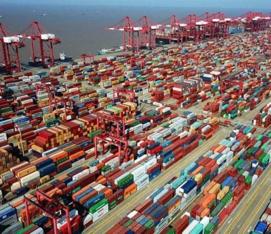 Transporte marítimo y aéreo se ve amenazado por nuevas medidas contra el Covid-19 aplicadas en China