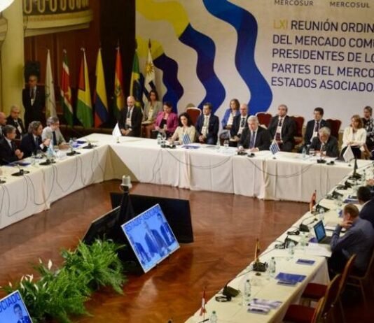 Canciller paraguayo pide respetar el consenso en la toma de decisiones del Mercosur