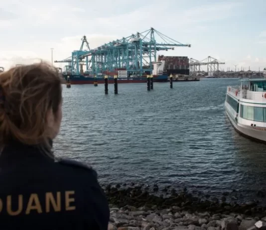 Por qué el puerto belga de Amberes es el favorito de los narcotraficantes de América Latina en Europa