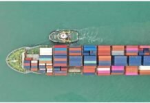 Al menos seis muertos tras hundirse un carguero frente a las costas de Corea del Sur