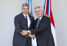 Los peajeros de la hidrovia ya emiten facturas a navieras Paraguayas sin prestar ningún servicio