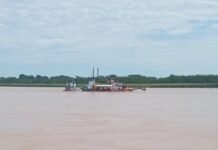 Dragan en el tramo norte del río Paraguay a pesar de que hay más de 20 pies