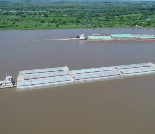 Repunte de las aguas de los ríos Paraguay y Paraná traen alivio al sector naviero y portuario de Paraguay y la región