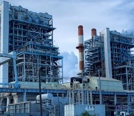 Rechazan plan de infraestructura de combustibles fósiles en Puerto Rico propuesto por USACE