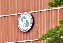 Capitanes de navío insisten en cobrar jubilaciones por encima del tope de IPS