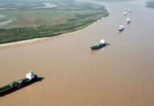 Sábado de gloria y varaduras: dos buques encallan en rutas estratégicas de la hidrovía