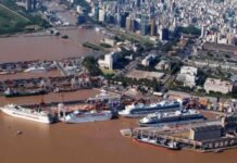 Inauguran nueva ruta marítima entre Puerto Buenos Aires y Europa