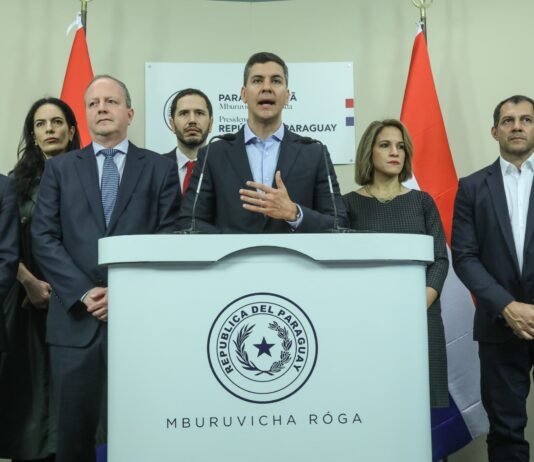 Santiago Peña: «Nosotros tenemos la obligación de defender los intereses del Estado paraguayo y de todos los paraguayos»