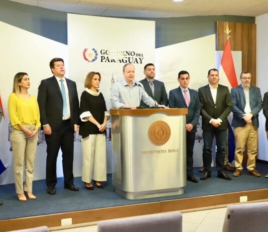 Equipo Económico Nacional se reunió de urgencia para analizar plan ante serie de trabas por parte de Argentina