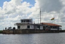 En Puerto Busch preparan pruebas de funcionamiento de maquinaria para el movimiento de carga