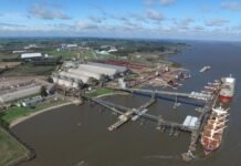 El puerto de «Nueva Palmira es un lugar ideal para el trasbordo de mercaderías»