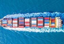 El complejo y costoso desvío de 6,500 kilómetros que deben tomar los grandes cargueros para evitar los ataques en el mar Rojo