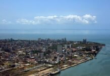 Marineros rusos son retenidos como “rehenes financieros” en Puerto de Maputo